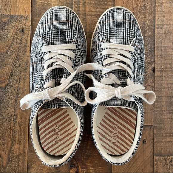 Taos Footwear Shoes - Taos Sneakers in Black Plaid